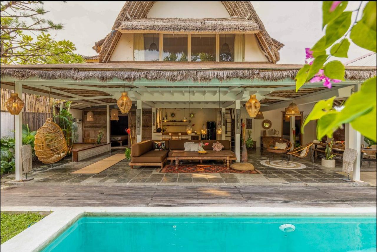 Oma Villa Seminyak Esterno foto